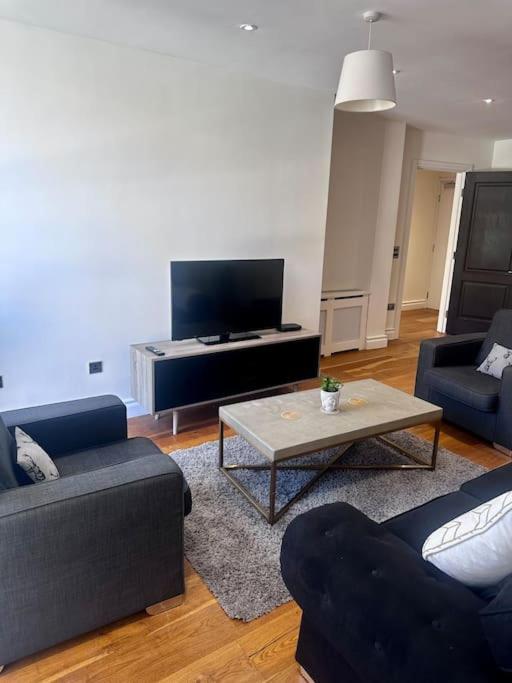Lovely 1bed Flat Kensington Appartamento *