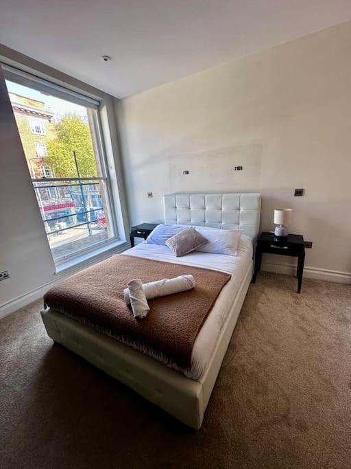 Lovely 1bed Flat Kensington Lejlighed
