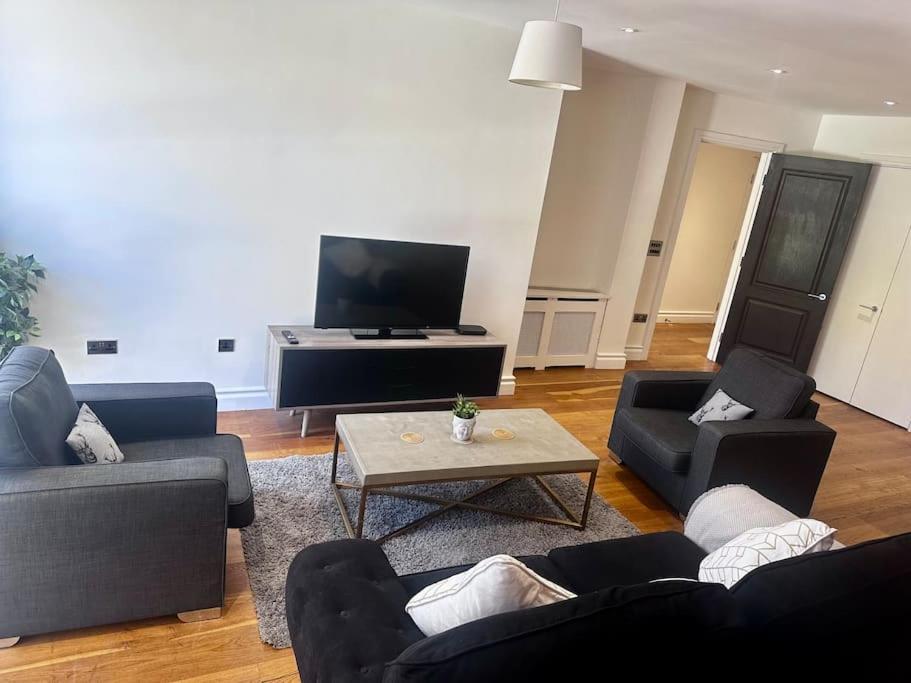 Lovely 1bed Flat Kensington Londra