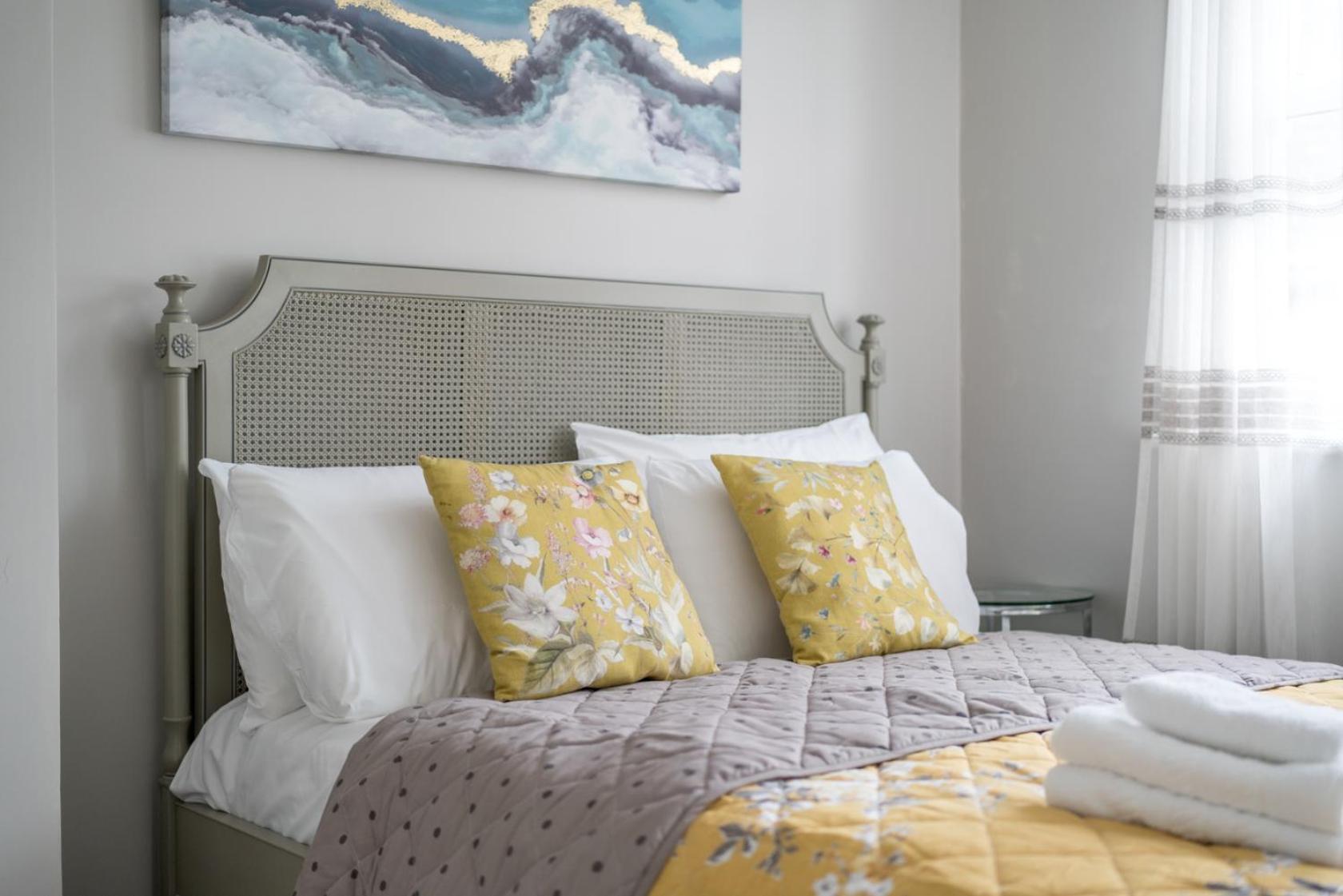 Ferienhaus Urban Escape - Spacious 3-bedroom Close To Canary Wharf London