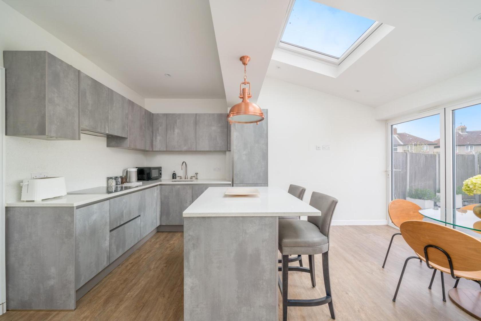 Urban Escape - Spacious 3-bedroom Close To Canary Wharf Ferienhaus *