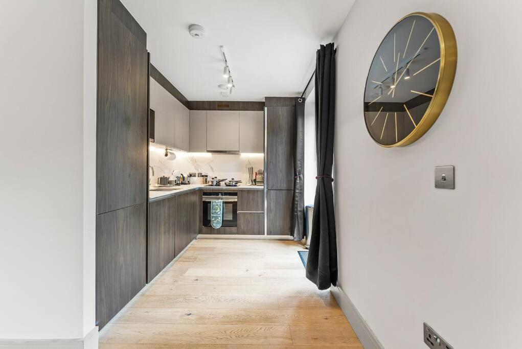 Appartement Stunning 2 Bed Flat In - Sleeps 8 -balcony