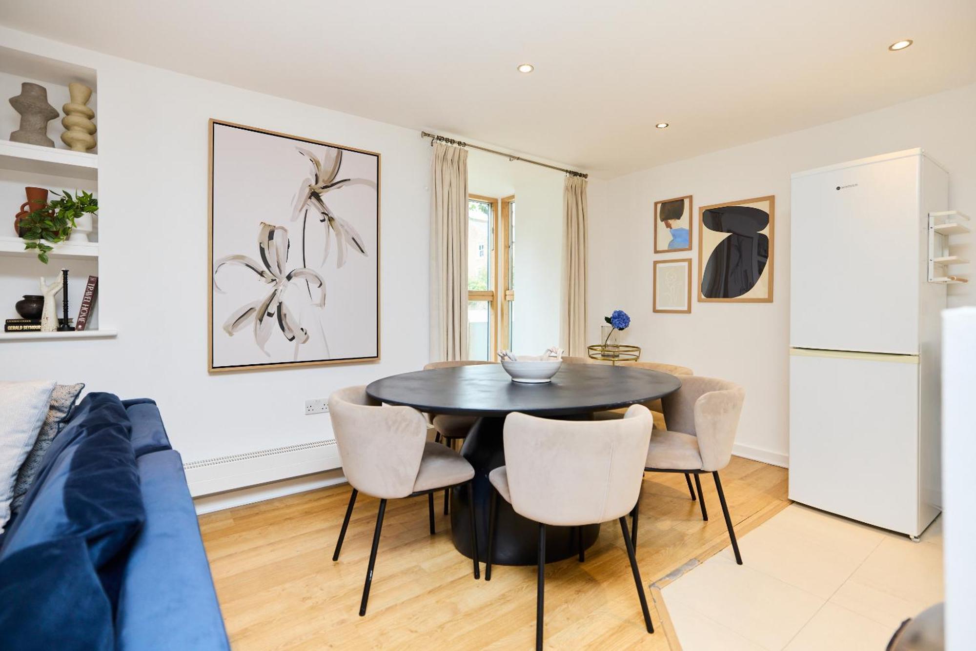 Lägenhet The Gwendolen Retreat - Inviting 2bdr With Balcony London