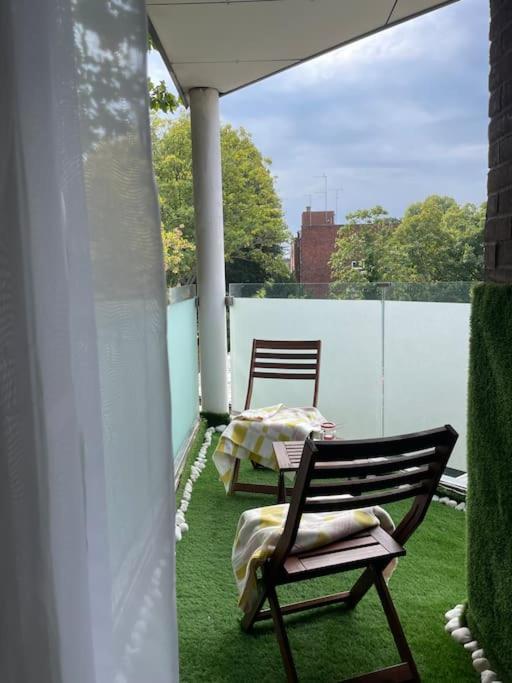The Urban Green! Cosy Luxury In Chiswick Appartement Londen