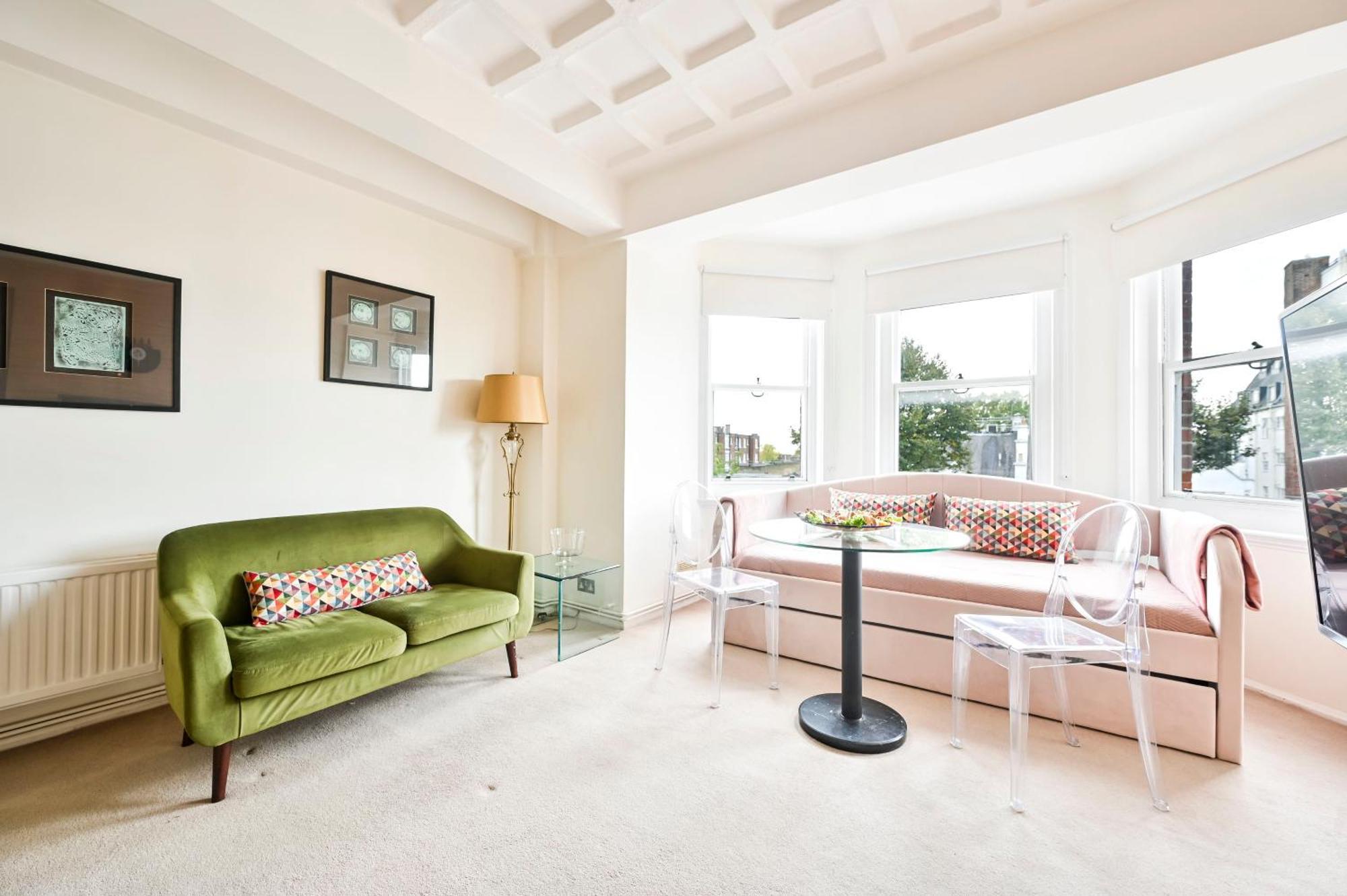 Beatles-themed Serviced On Abbey Road Apartment London