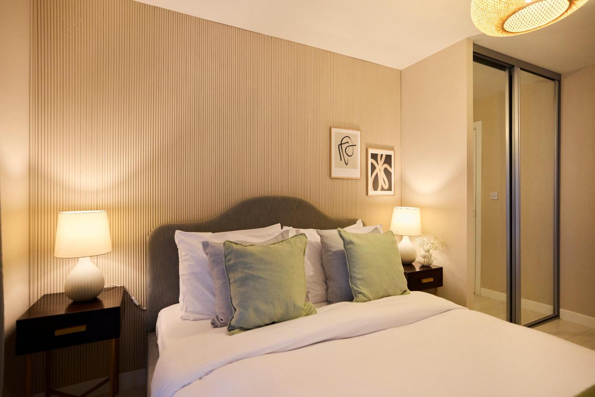 The River Lea Escape - Charming & Bright 2bdr Flat Lägenhet London