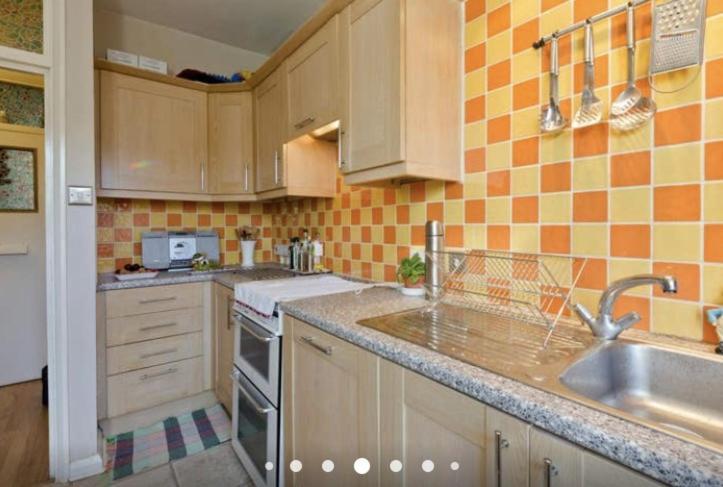 Spacious Double Bedroom In Kensington Londres