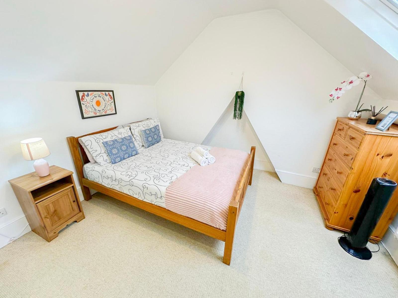 Lovely 3 Bedroom Maisonette With Private Roof Terrace In Hammersmith Apartment *
