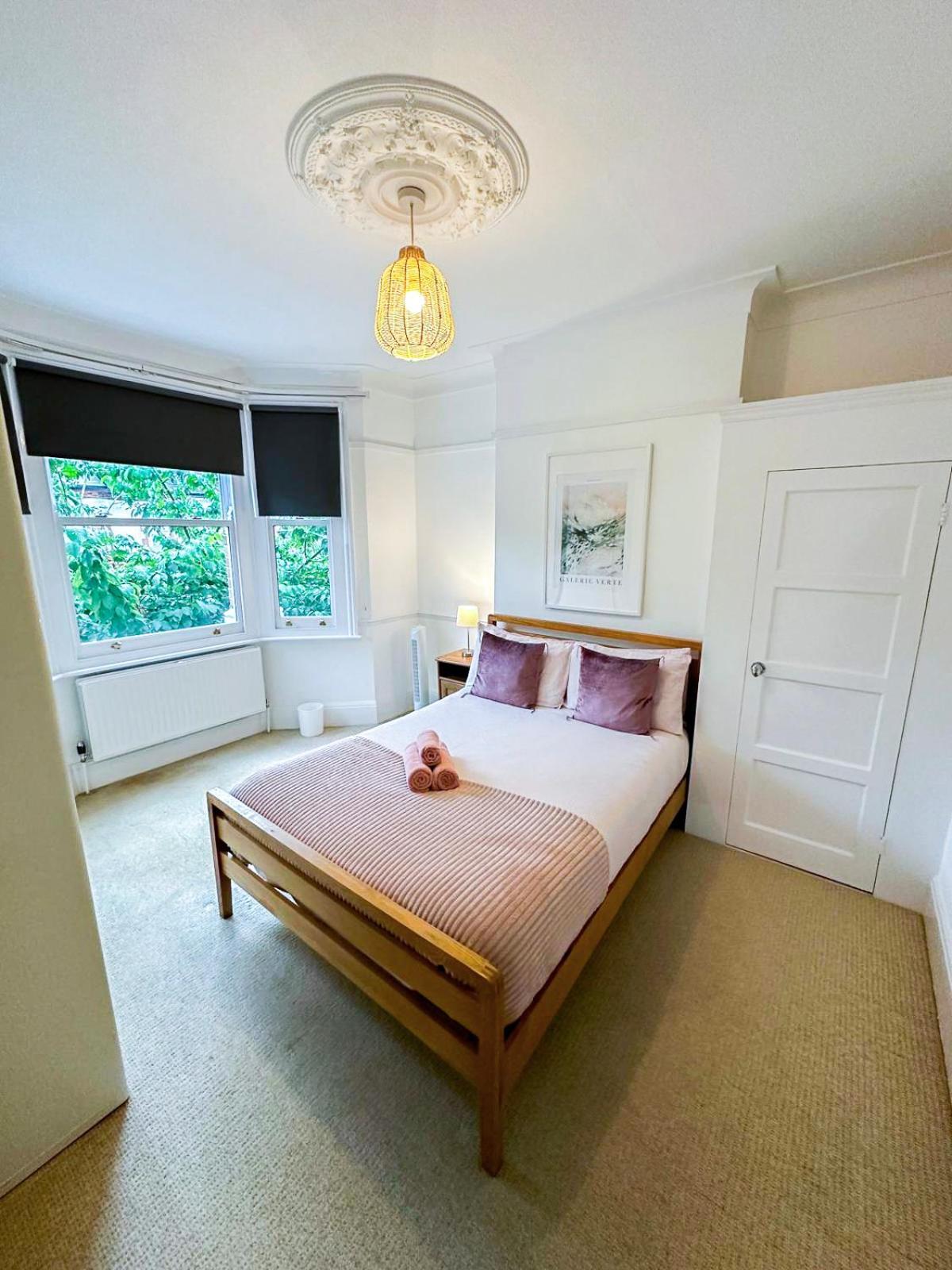 Apartment Lovely 3 Bedroom Maisonette With Private Roof Terrace In Hammersmith *