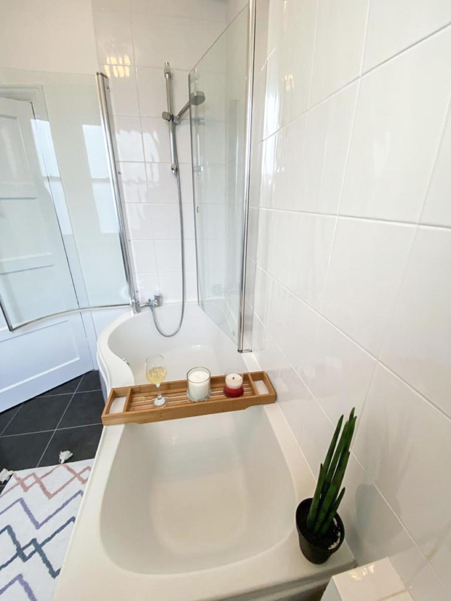 Lovely 3 Bedroom Maisonette With Private Roof Terrace In Hammersmith Apartment London