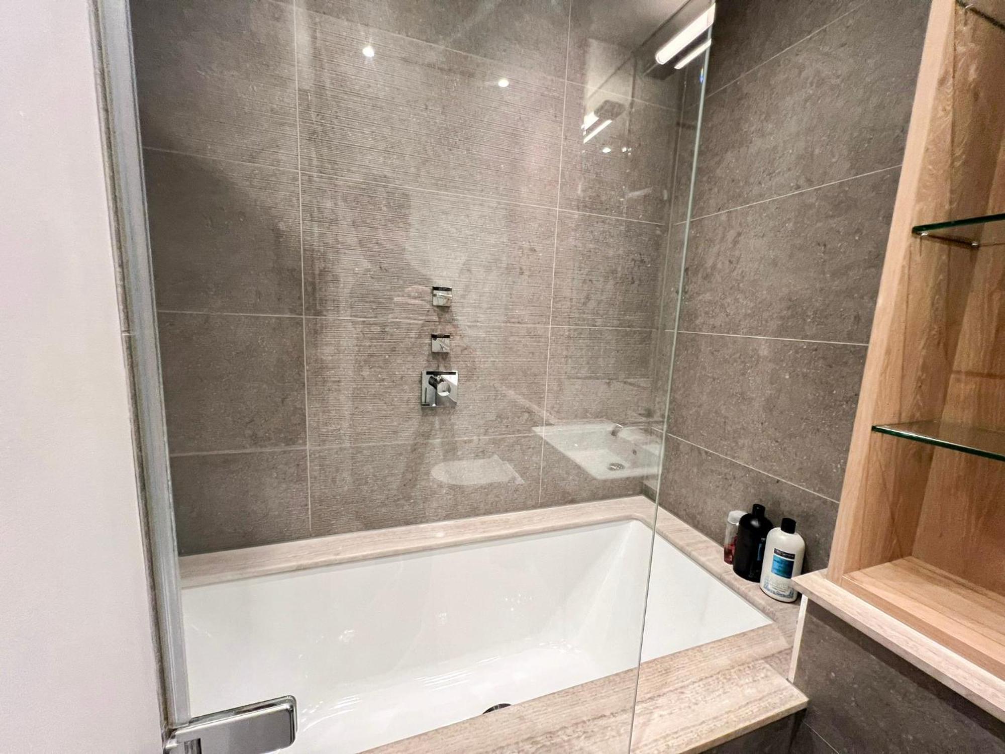 Apartment Posh 3 Bedroom Flat With Terrace And Indoor Fireplace In Mayfair, Near Hyde Park London