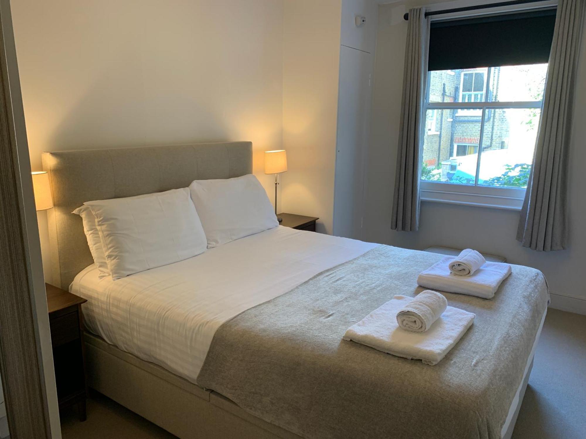 Lovely Newly Refurbished In Battersea Appartement Londen