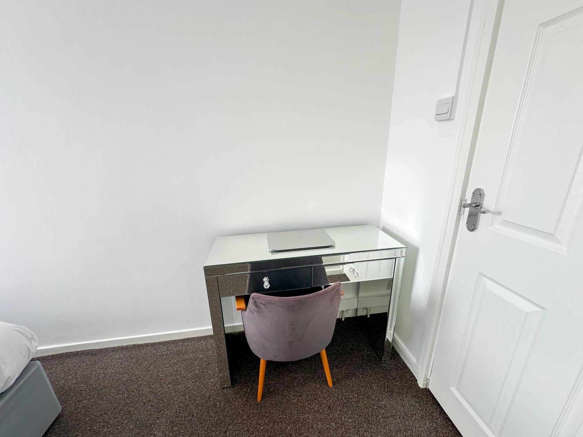 Appartement 3 Bedroom Flat Haggerston, Hackney, *