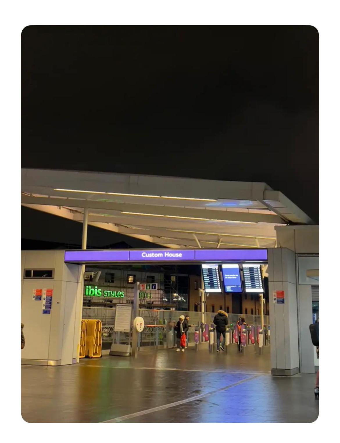 Excel Single - 5mins To Excel & 10mins To Canary Wharf * Londra