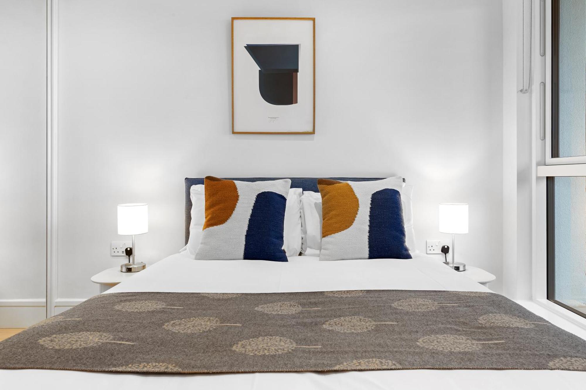Stylish Retreats On Olympic Way Apartment London