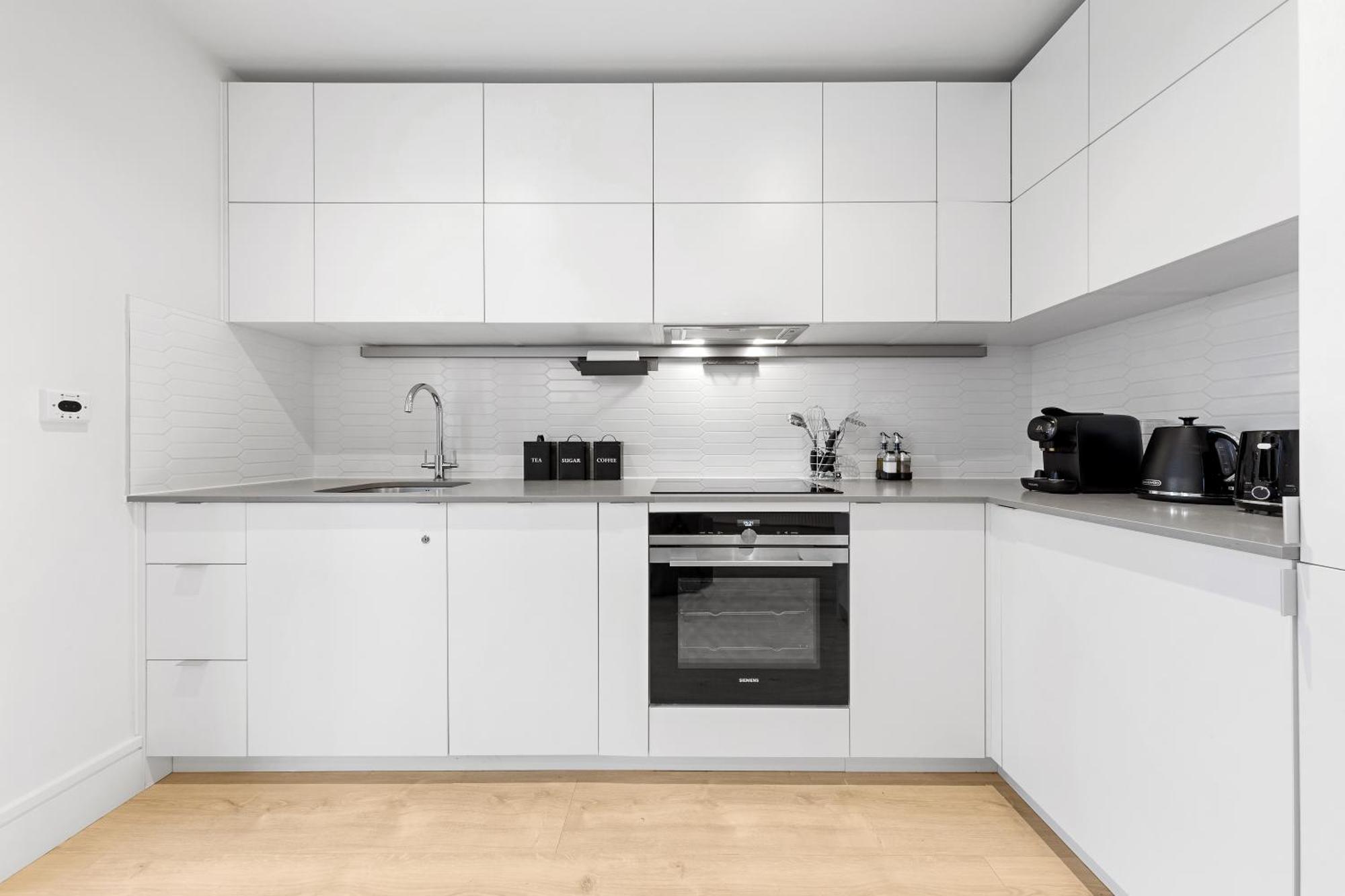Stylish Retreats On Olympic Way Apartment *
