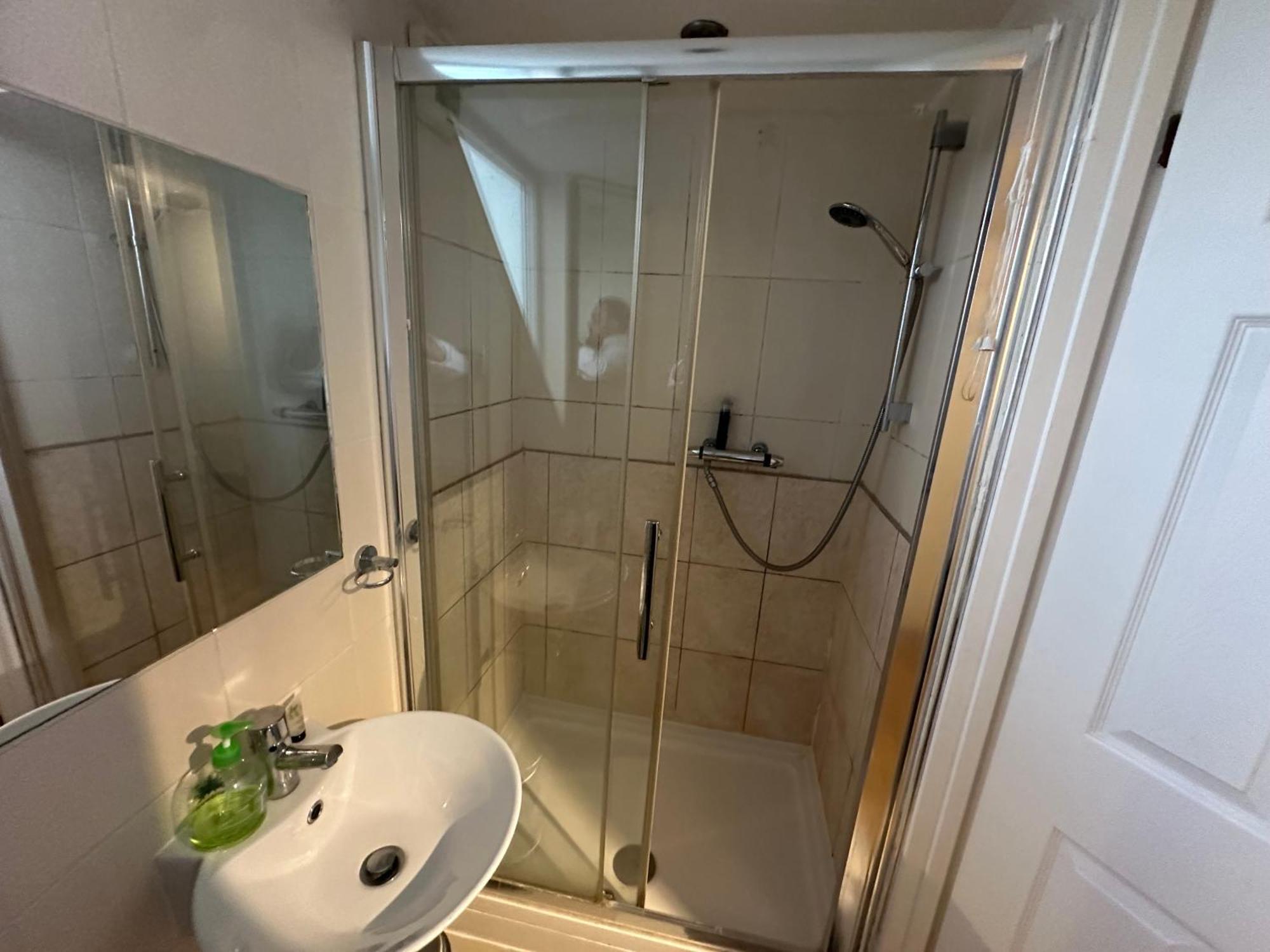 Gasthof Cozy Rooms Near Central London London