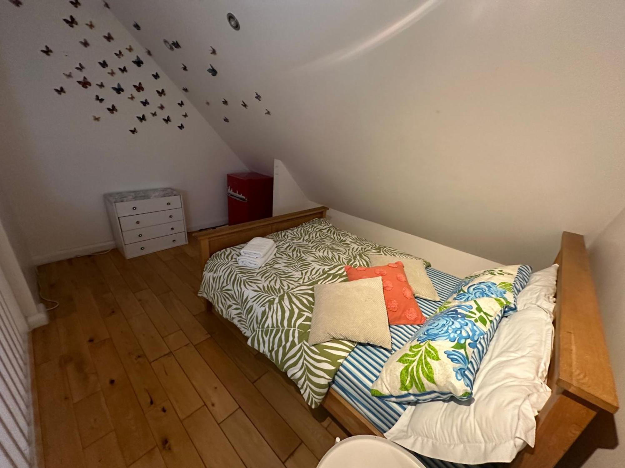 Gasthof Cozy Rooms Near Central London