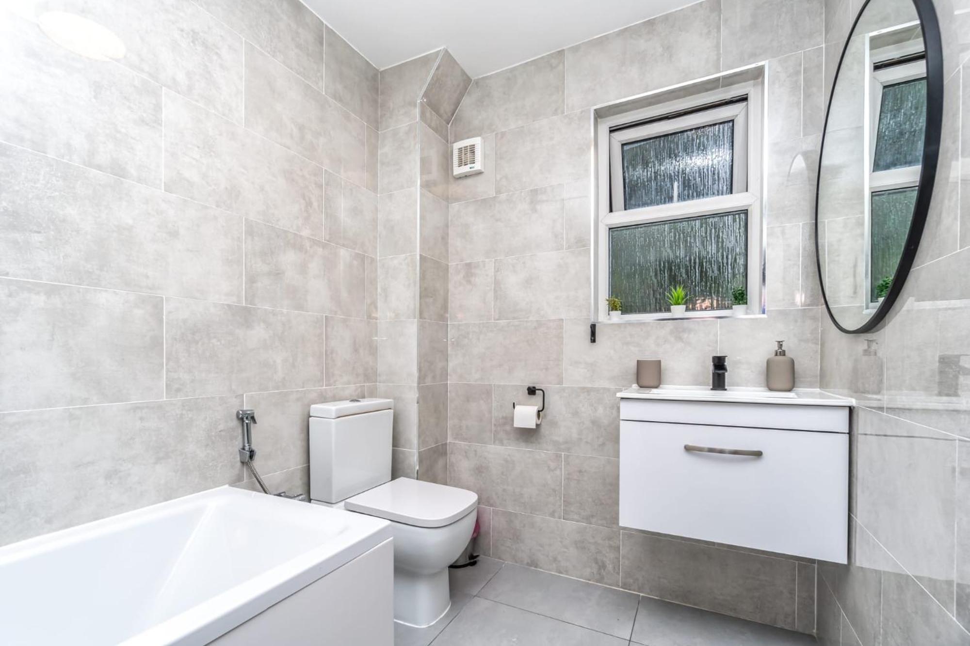 Cosy In Whitechapel Guest house