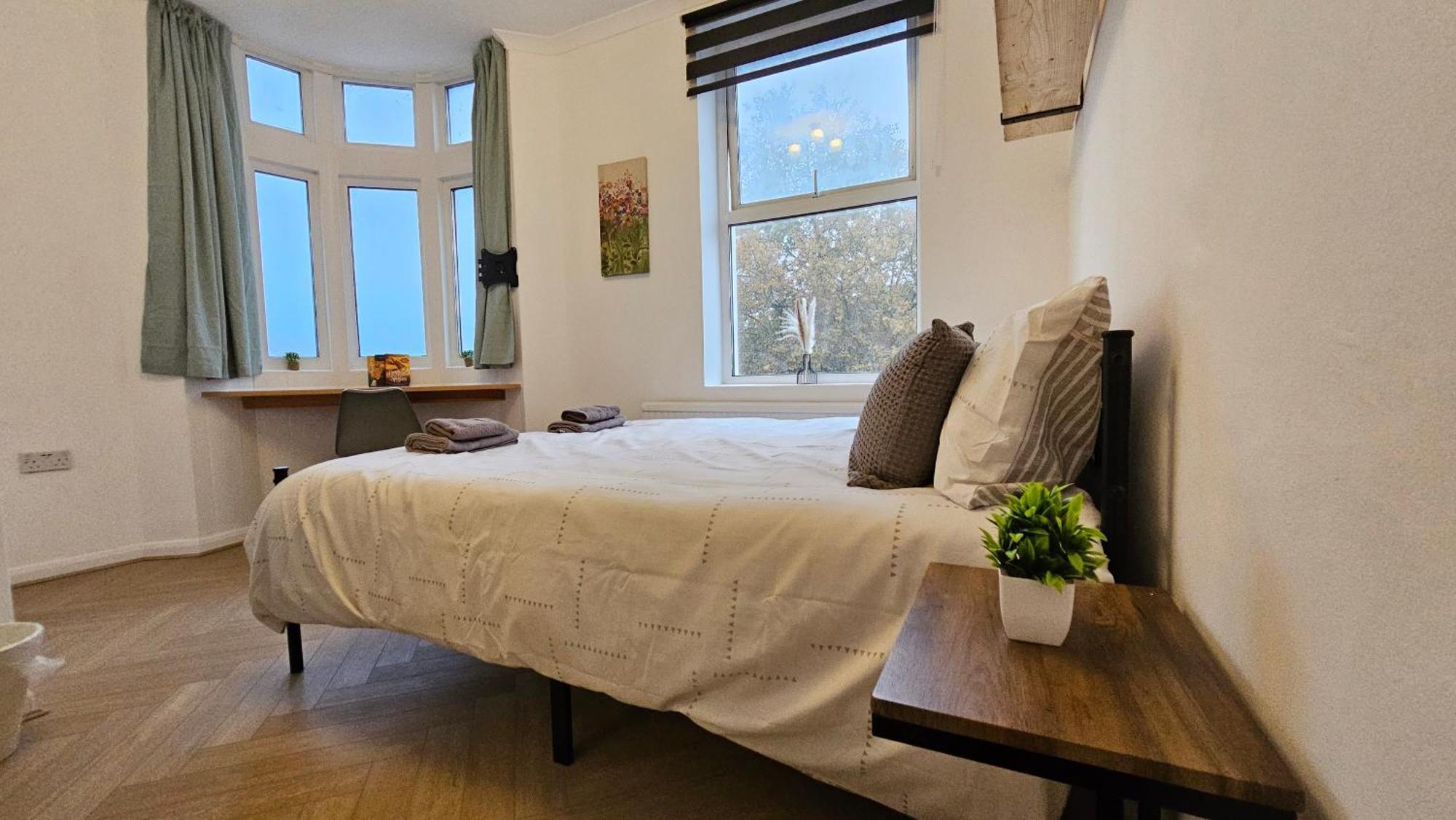 Newly Renovated & Ensuite Rooms! - Camberwell
