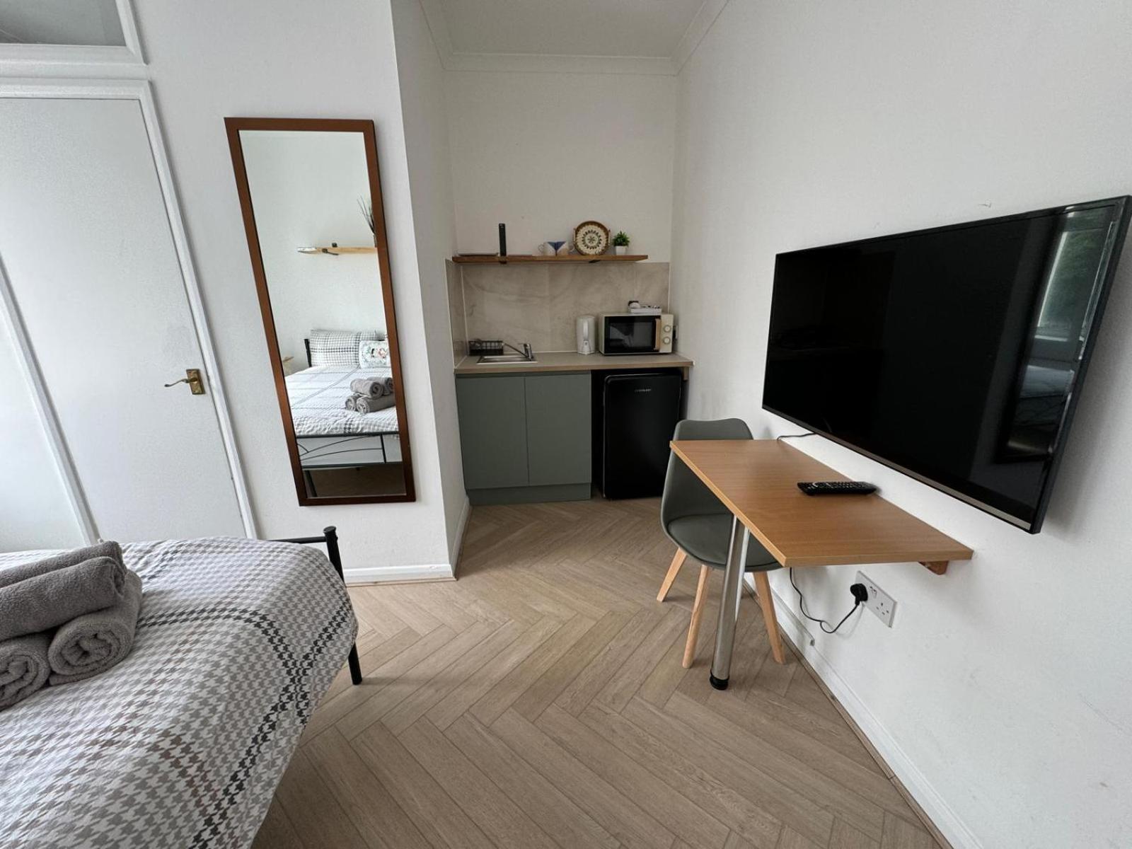 Newly Renovated & Ensuite Rooms! - Camberwell * Londen