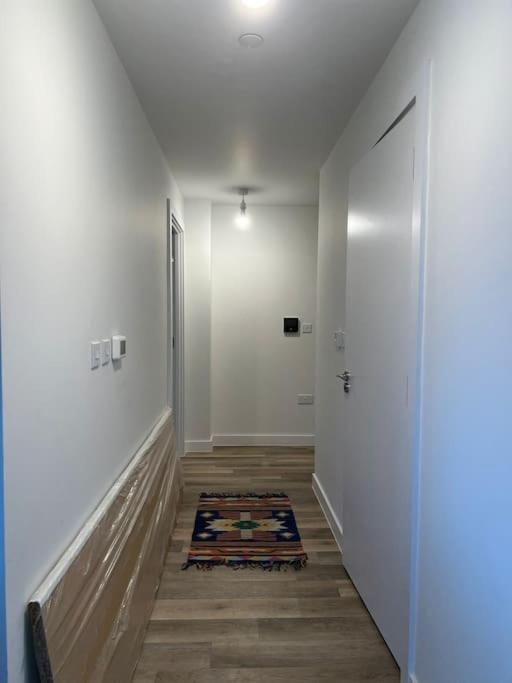 Appartamento Entire 1 Bedroom Londra