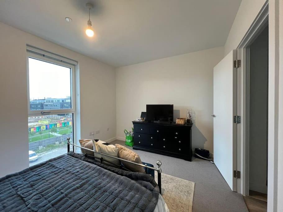 Entire 1 Bedroom Lägenhet London