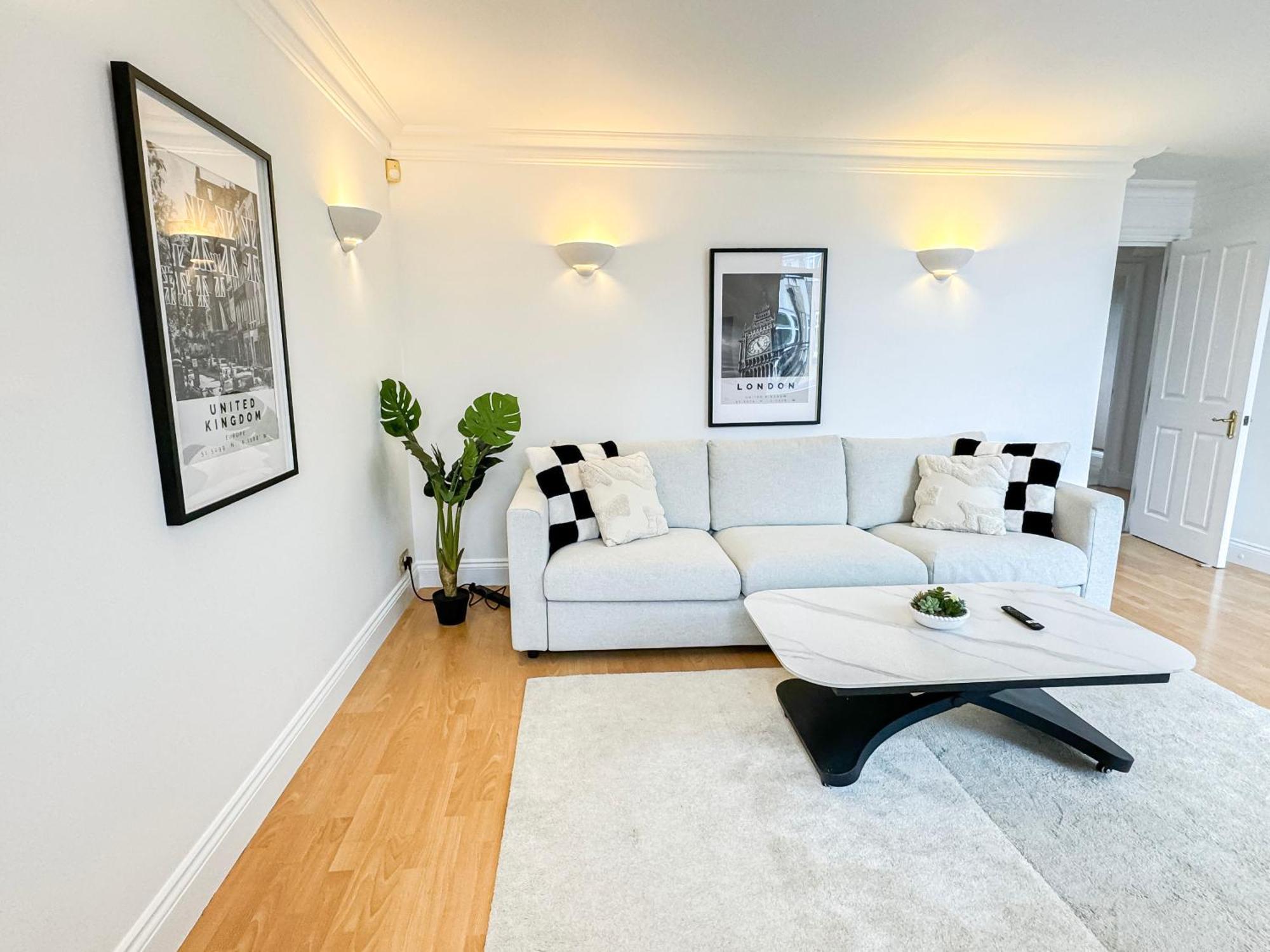 Lux 3 Bedroom Penthouse In Borough Near The Shard, Bermondsey Apartment