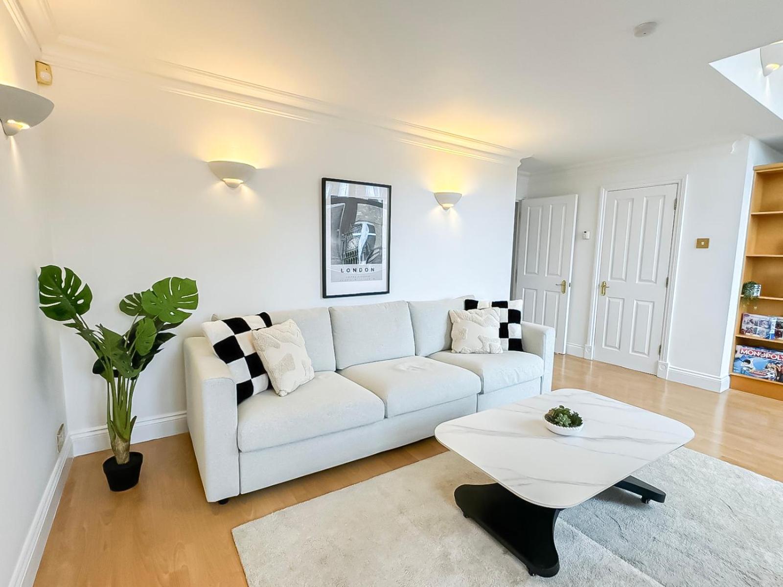 Apartment Lux 3 Bedroom Penthouse In Borough Near The Shard, Bermondsey