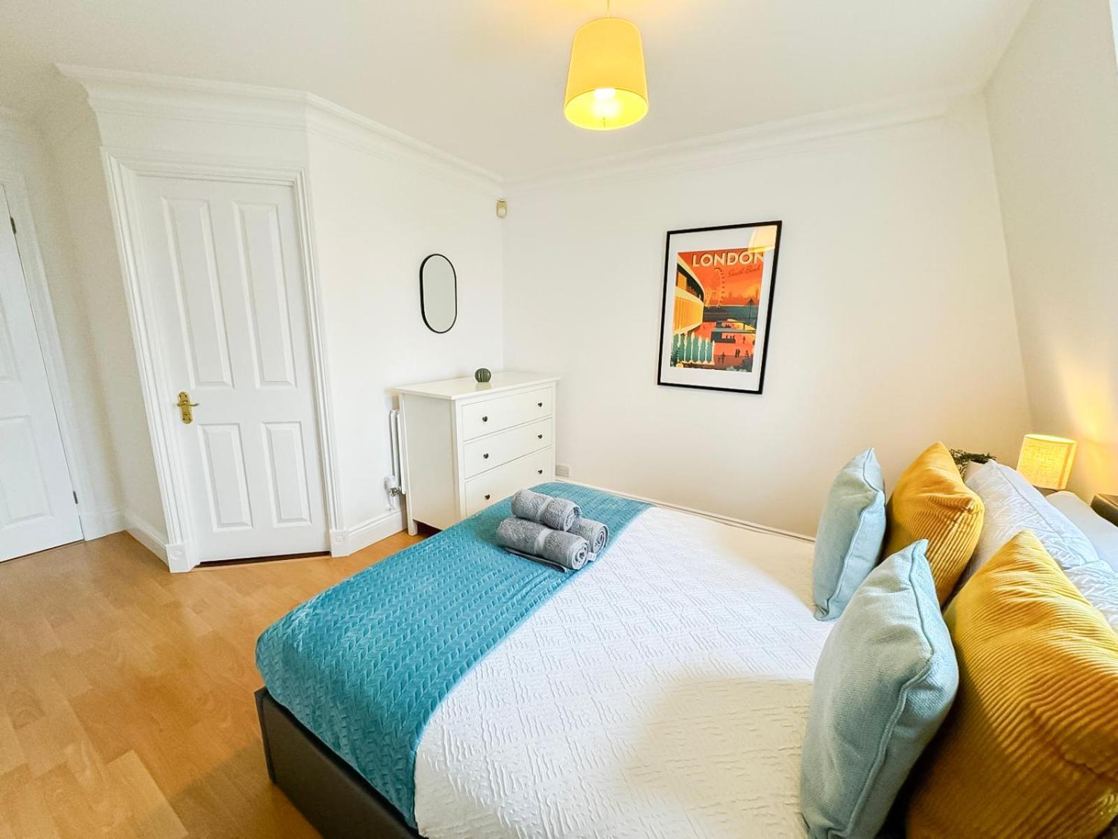 Apartment Lux 3 Bedroom Penthouse In Borough Near The Shard, Bermondsey London