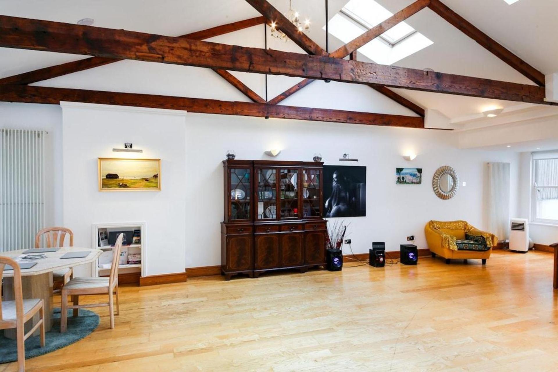 Specious Family Kensington House - 5 Bedrooms Ferienhaus