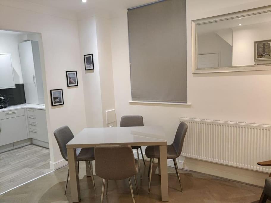 Beautiful, Spacious And Near Covent Garden Lägenhet *