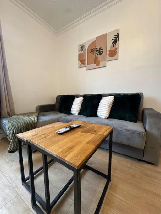 Appartement Chic 3 Bedroom Flat Ontower Bridge *