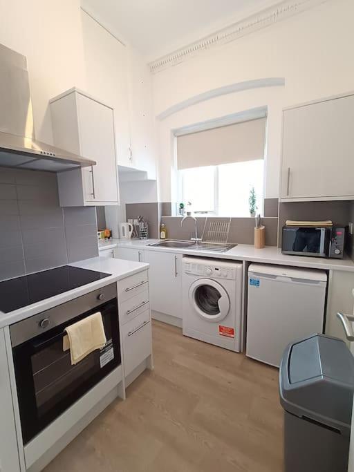 Charming And Cosy 1 Bed With Terrace In Prime South Kensington Location