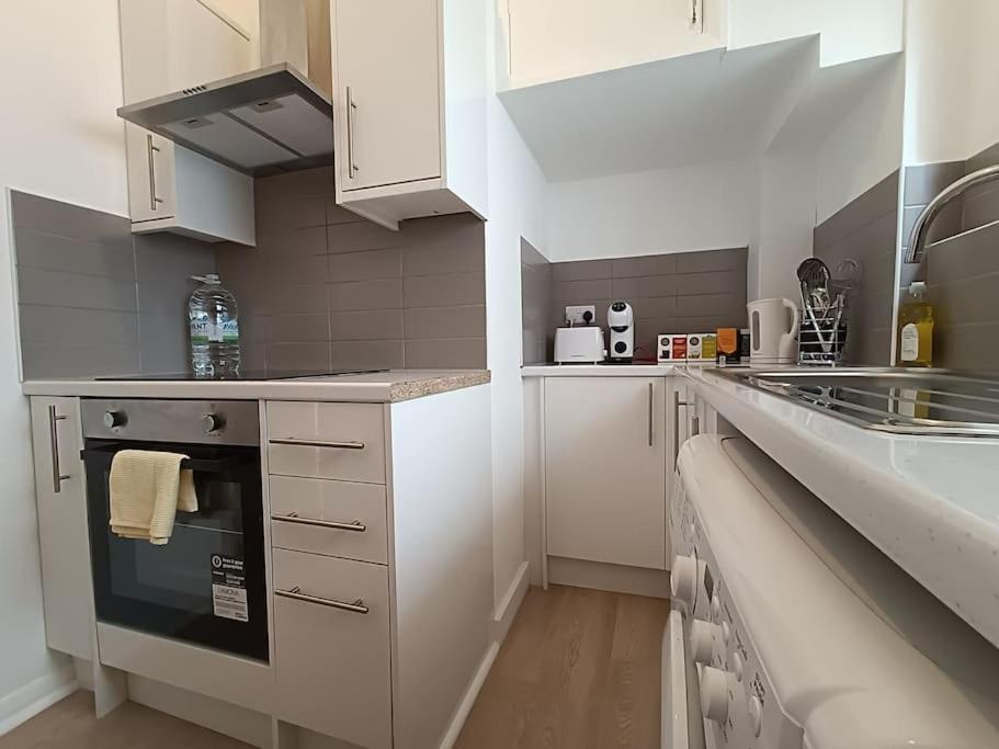Lejlighed Charming And Cosy 1 Bed With Terrace In Prime South Kensington Location