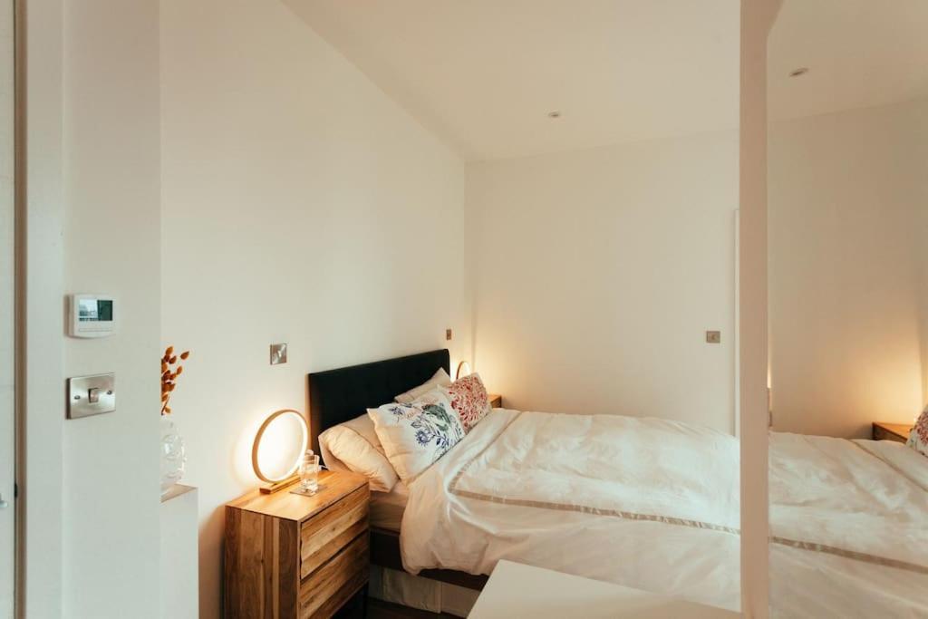 Lejlighed 3 Bedroom Penthouse With Terrace And Skyline In Battersea London