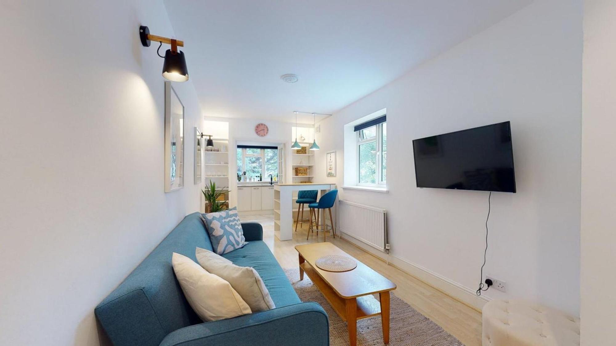 1 Bedroom Superior Apartment In Kilburn *