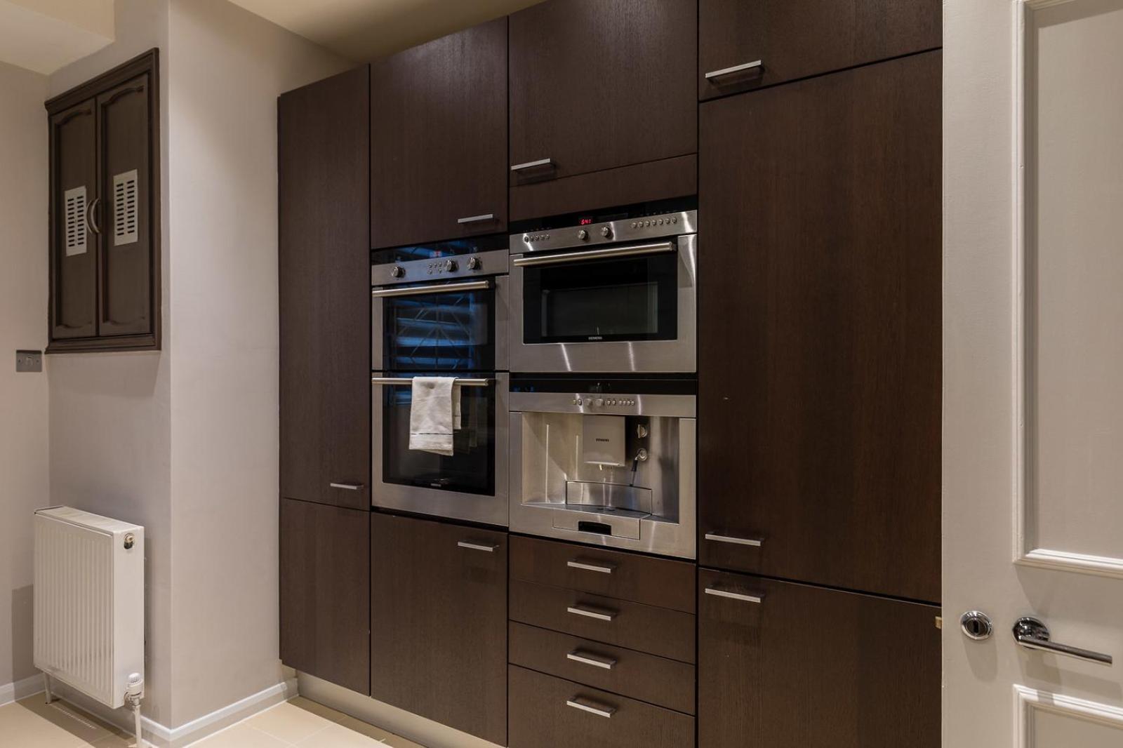 Apartment Picktheplace 3-bedroom Portman Square London