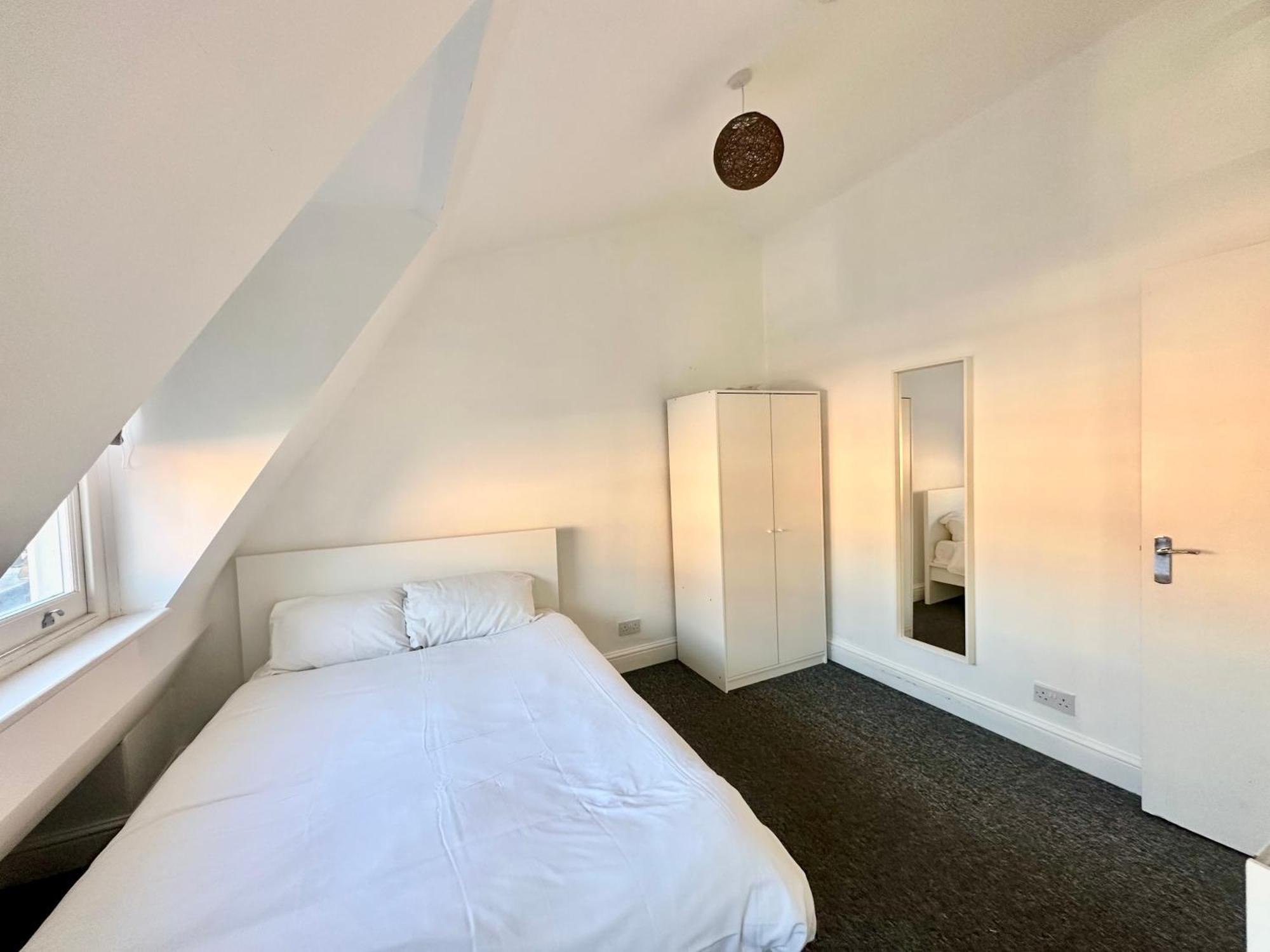139 Camden Town Apartment London