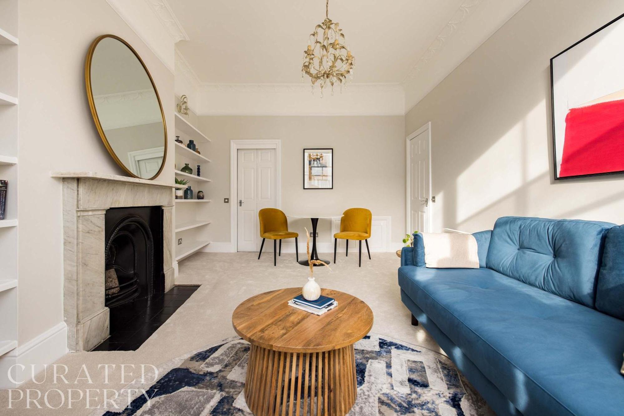 Chic & Sunlit Earls Court Flat London
