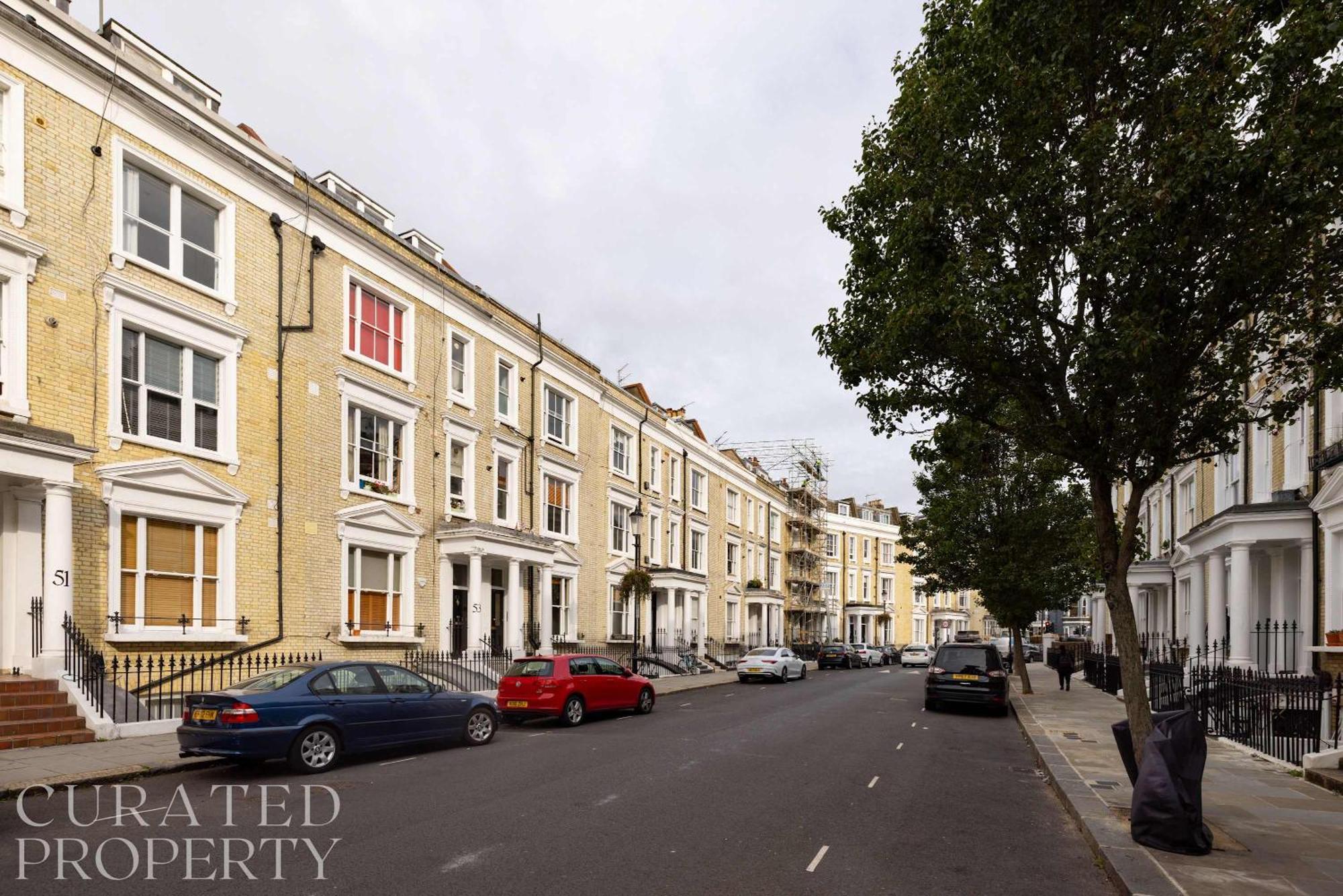 Chic & Sunlit Earls Court Flat London