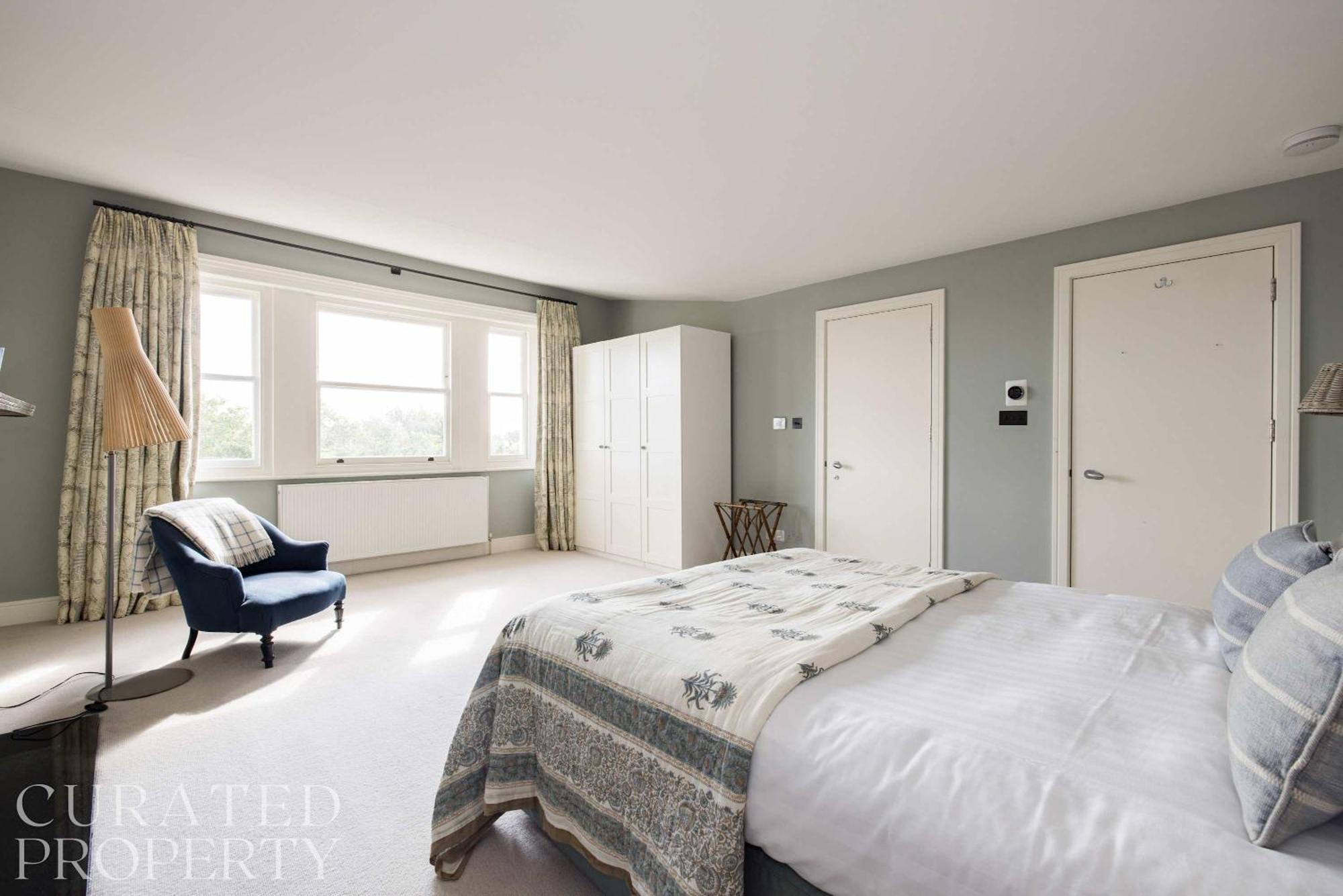 Elegant Primrose Hill Townhouse With Garden Feriehus London