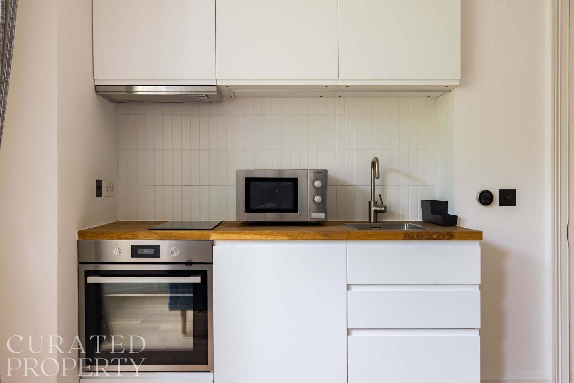 Elegant Primrose Hill Townhouse With Garden London