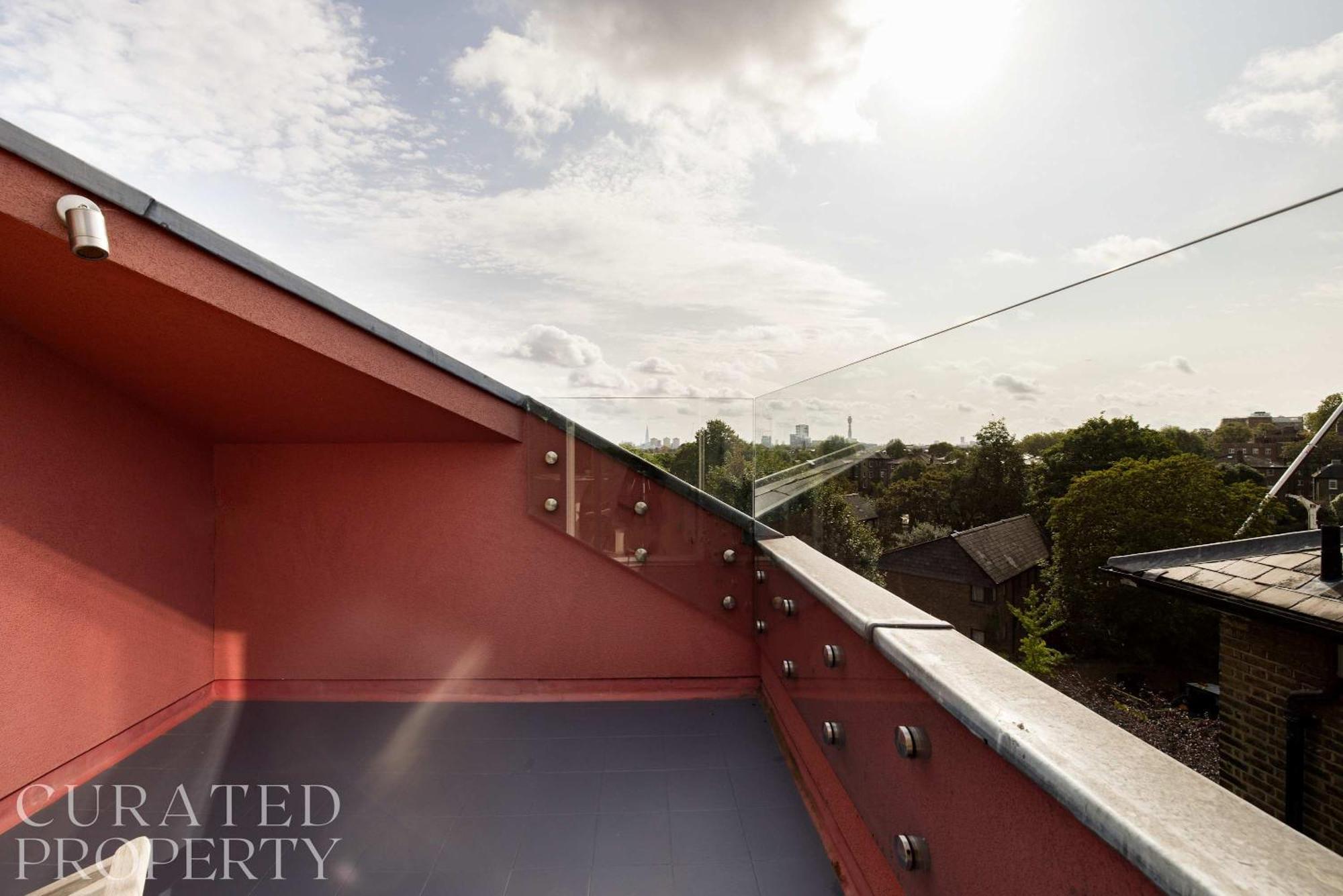 Elegant Primrose Hill Townhouse With Garden London