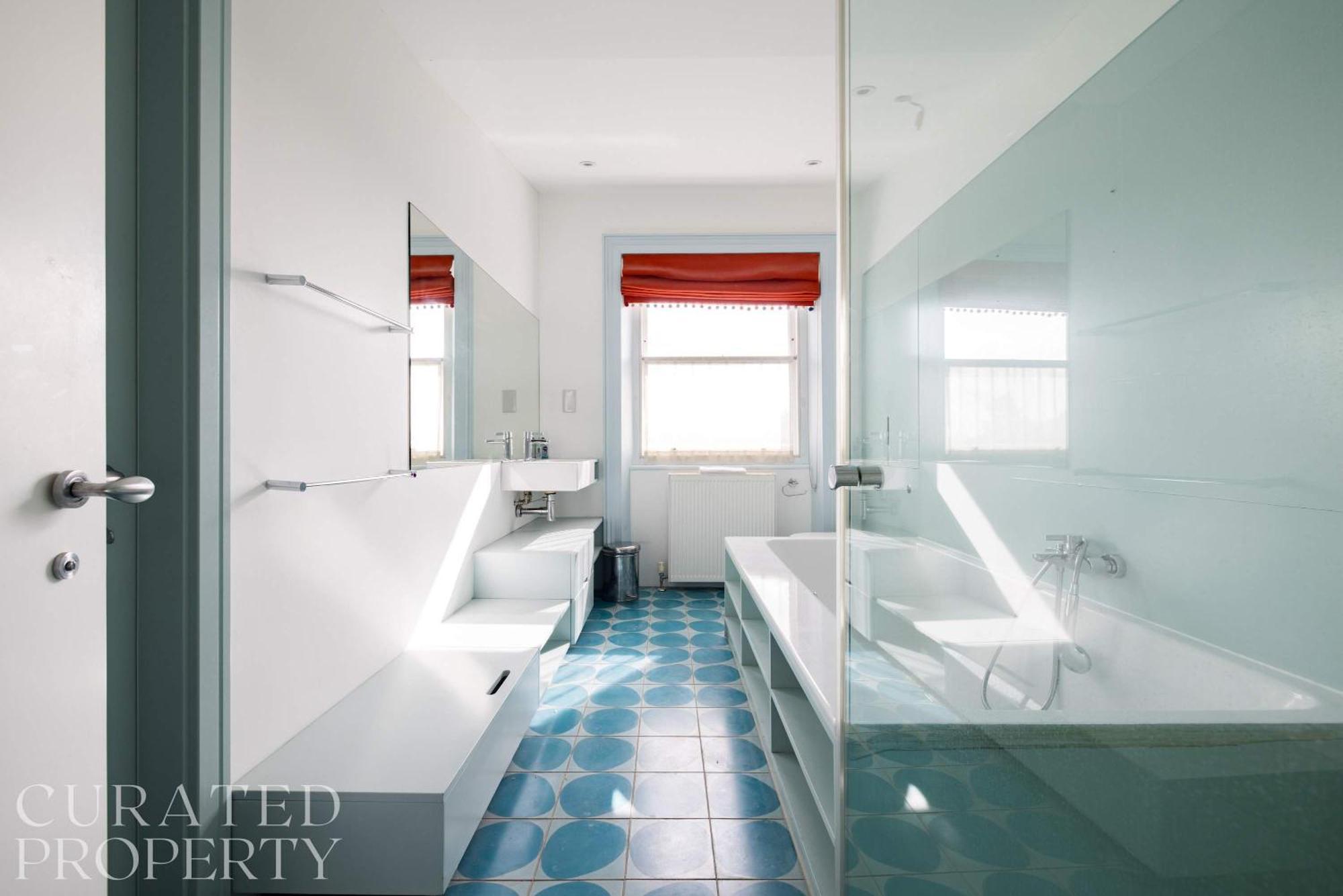 Elegant Primrose Hill Townhouse With Garden *