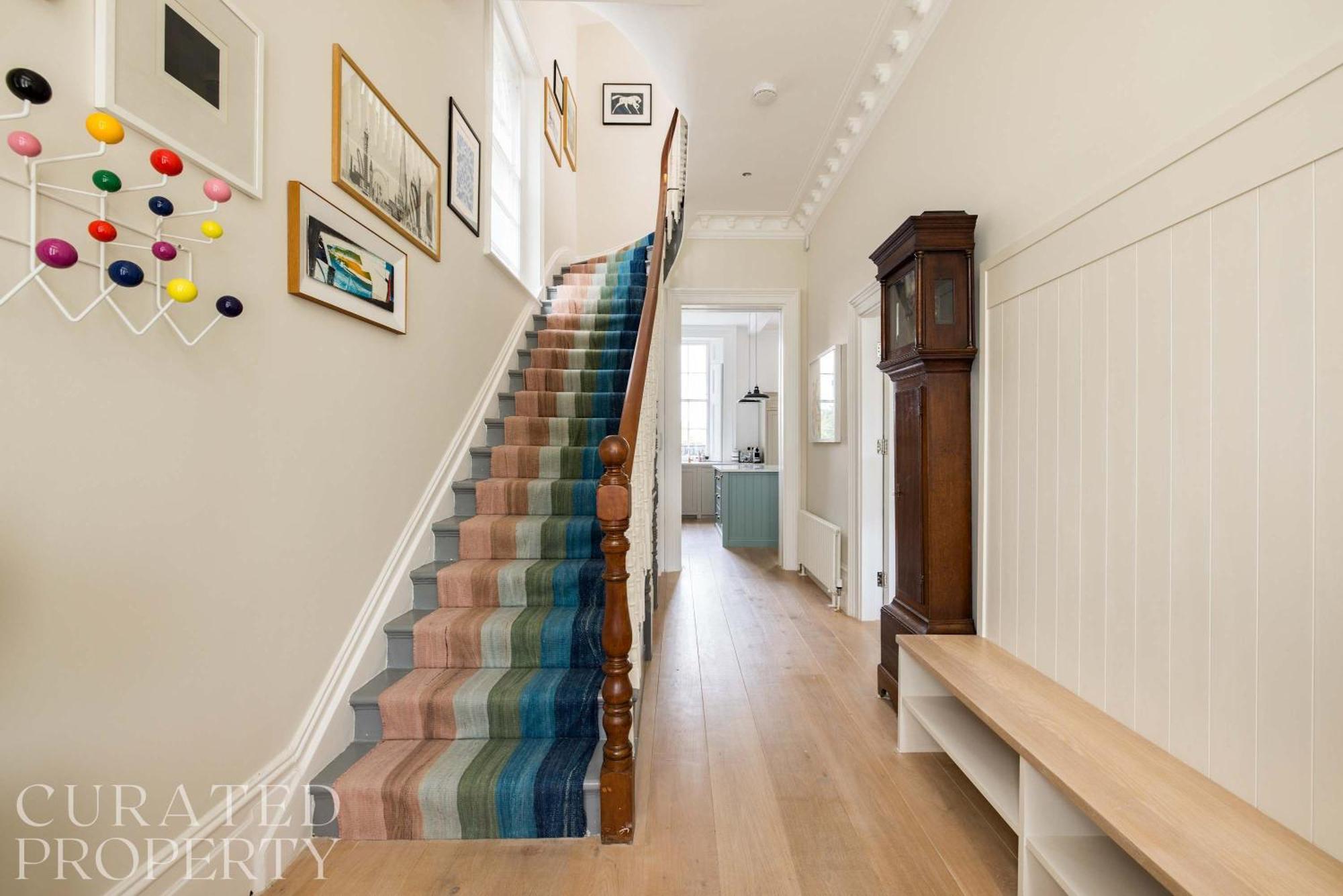 Elegant Primrose Hill Townhouse With Garden Feriehus London