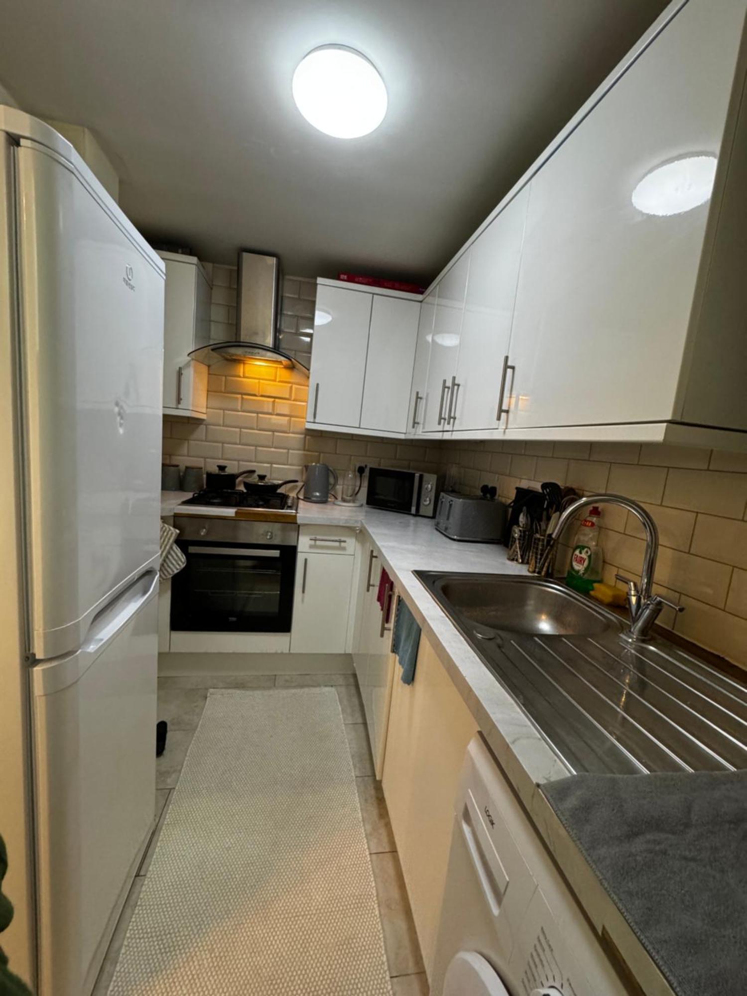 5 Min From Westfield, Stratford, , And Elizabeth Olympic Park With Free Netflix * Londra