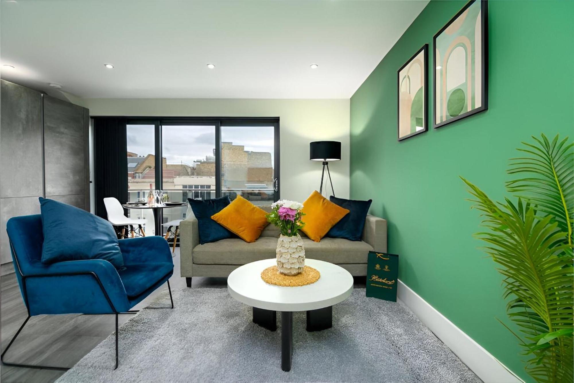 Hive - East Apartment