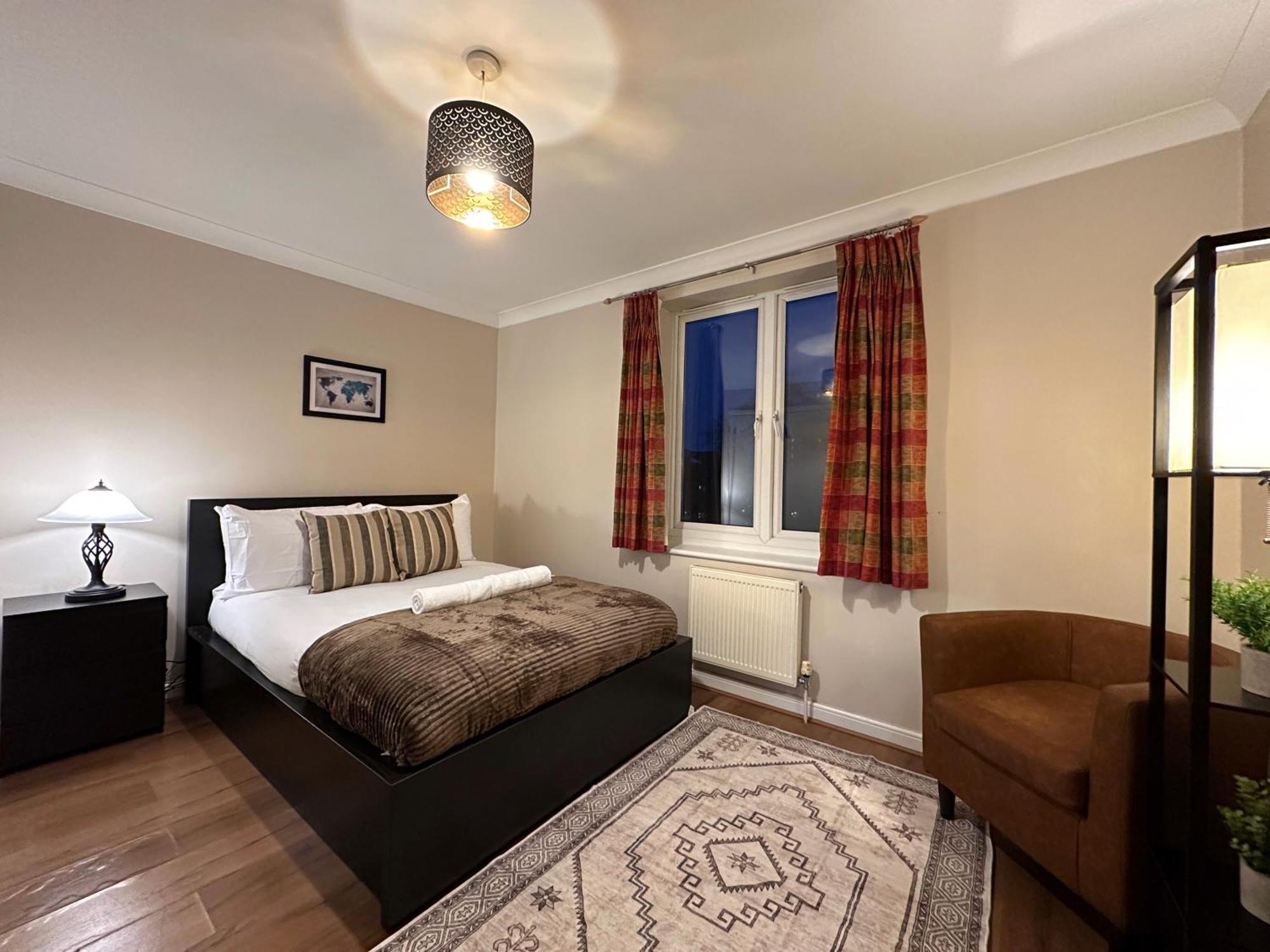 Betty's Place In Tower Hill - 2 Double Beds, Max 4 People, Great Location In Apartment London