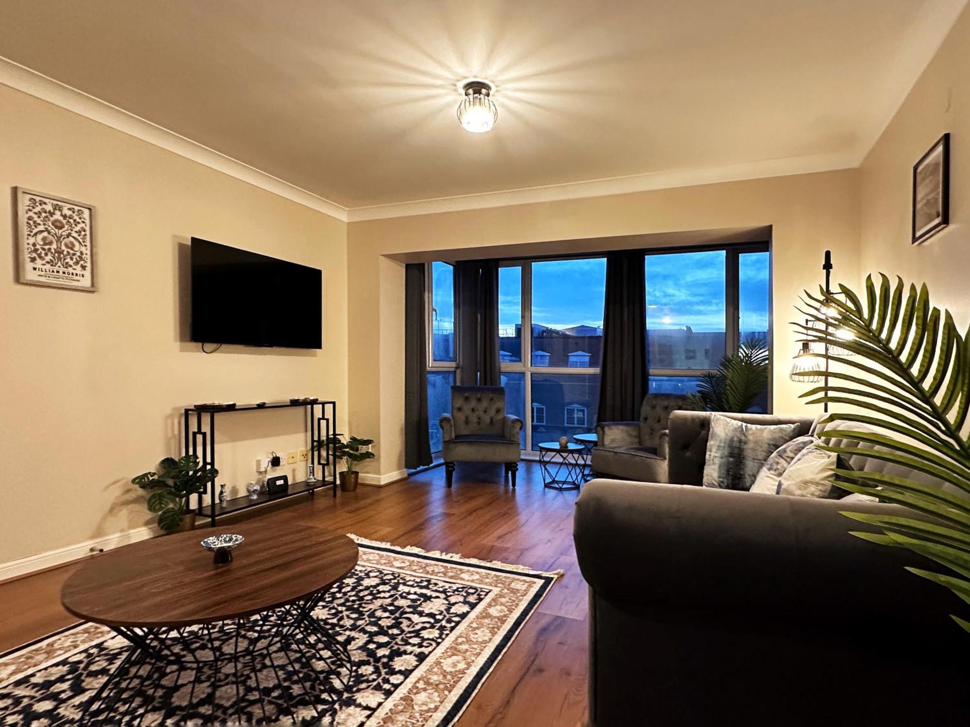Lägenhet Betty's Place In Tower Hill - 2 Double Beds, Max 4 People, Great Location In *